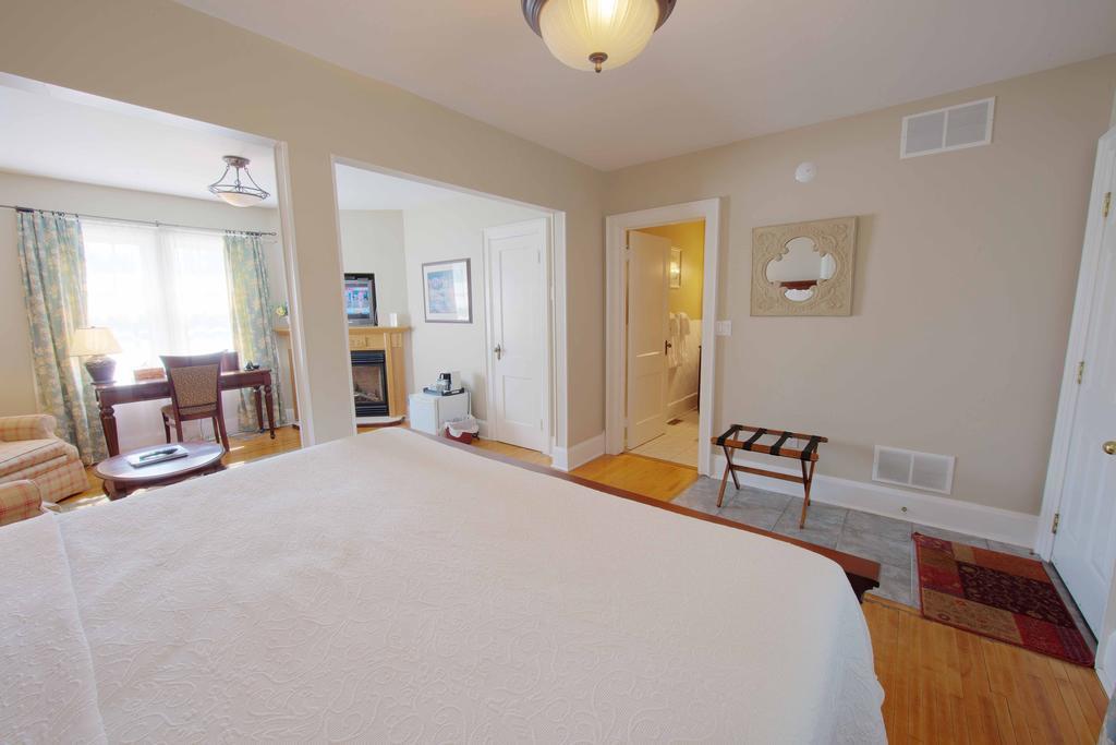 The Woodlawn Inn Cobourg Luaran gambar